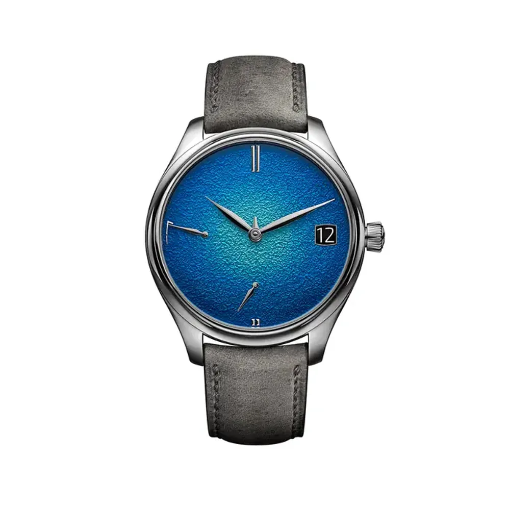 H. Moser & Cie. Endeavour Perpetual Calendar Abyss Blue fumé "Grand Feu" Enamel