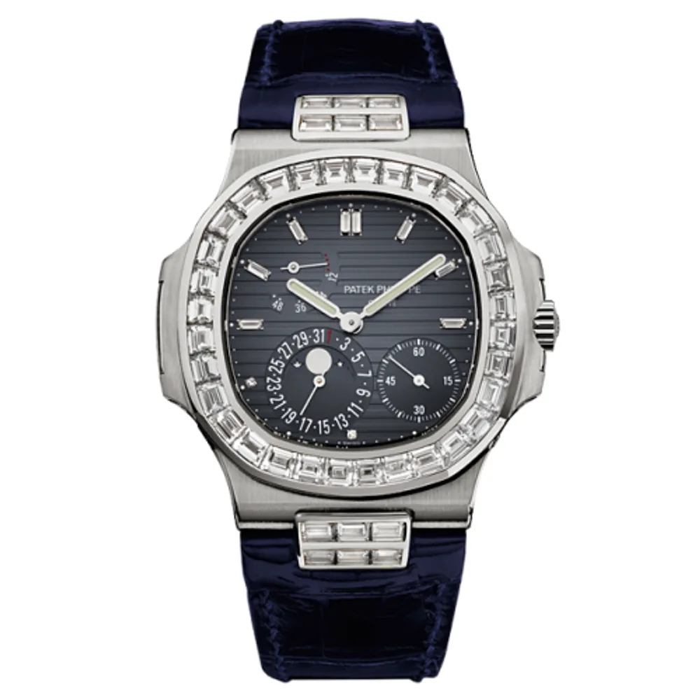 Patek Philippe Nautilus 5724 White Gold / Blue