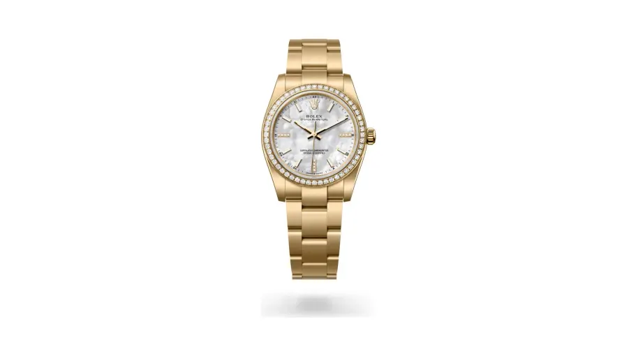 Rolex Oyster Perpetual 34, 18 kt yellow gold, White mother-of-pearl set with diamonds dial